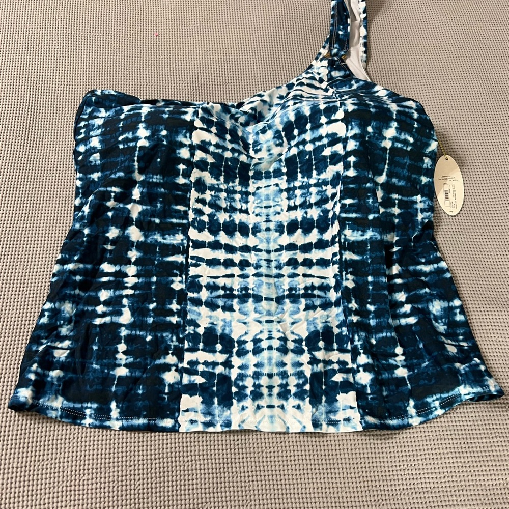 New w/Tags blue tie dye Tankini top